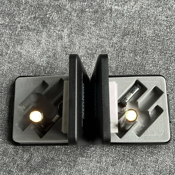 🆕 2 NEW MAG-LITE SOLITAIRE Pocket Flashlights - Picture 6 of 9